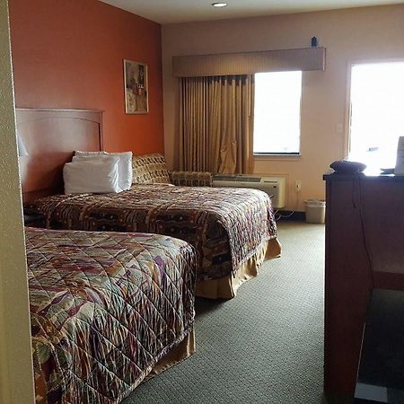 Budgetel Inn And Suites Hearne ภายนอก รูปภาพ