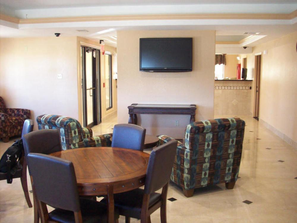 Budgetel Inn And Suites Hearne ภายนอก รูปภาพ