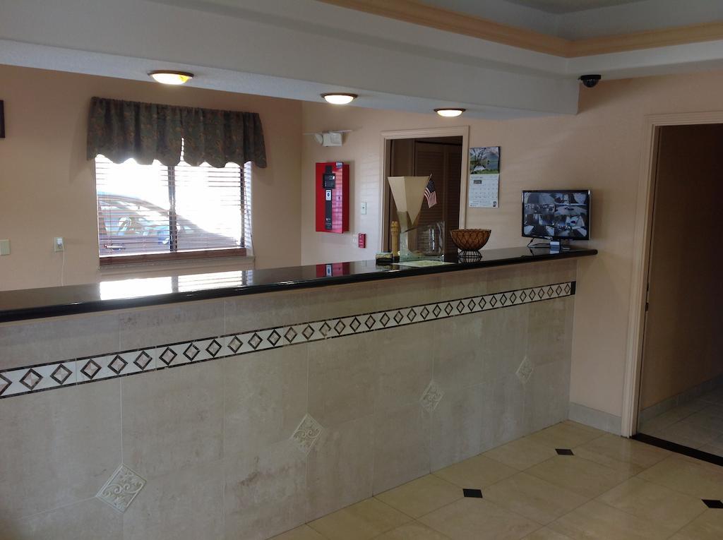 Budgetel Inn And Suites Hearne ภายนอก รูปภาพ